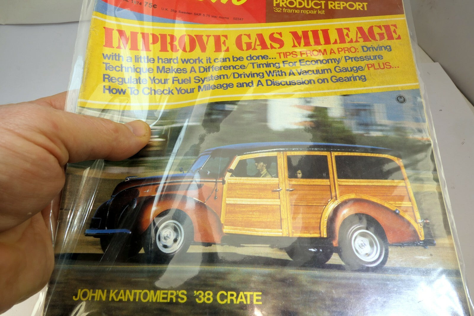 Rod & Custom Magazine April 1974 Chevy V-8 Basics, '38 Crate