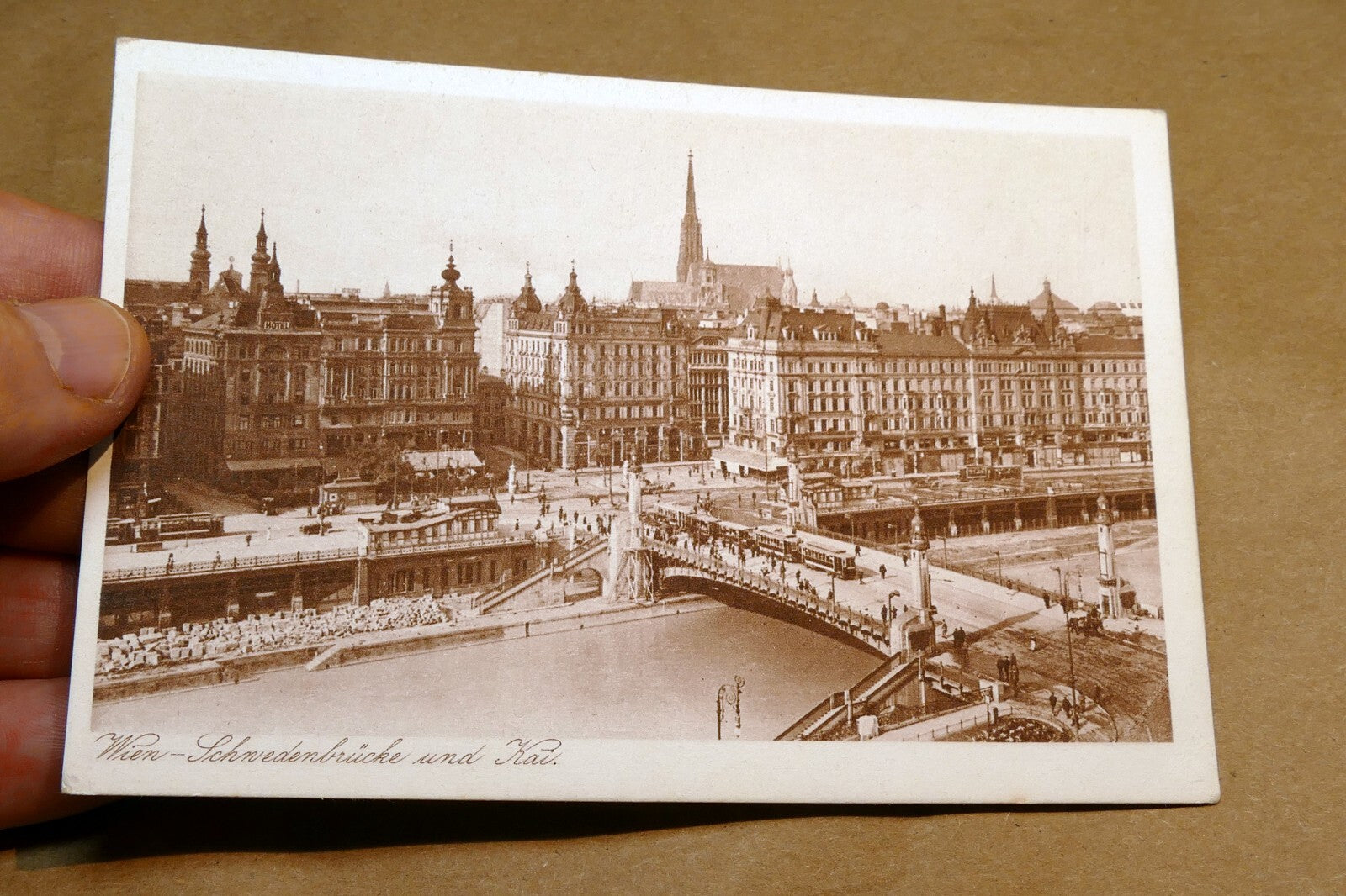 Vienna  Schnedenplatz Schvedenbrucke 1930's postcard Austria - unposted