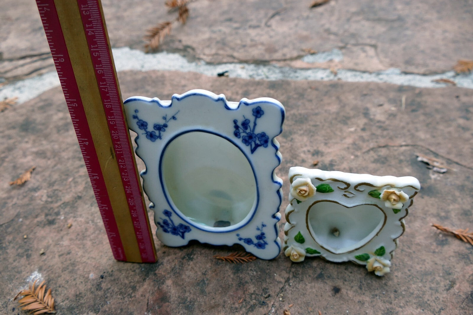 3X4" ANDREA BY SADEK PORCELAIN PHOTO FRAME w/ flowers Floral design blue vintage