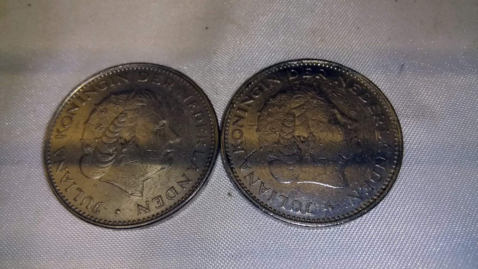 Netherlands 1970 21/2 Gulden Pre-Euro Coin Queen Juliana Nickel lot of two coins