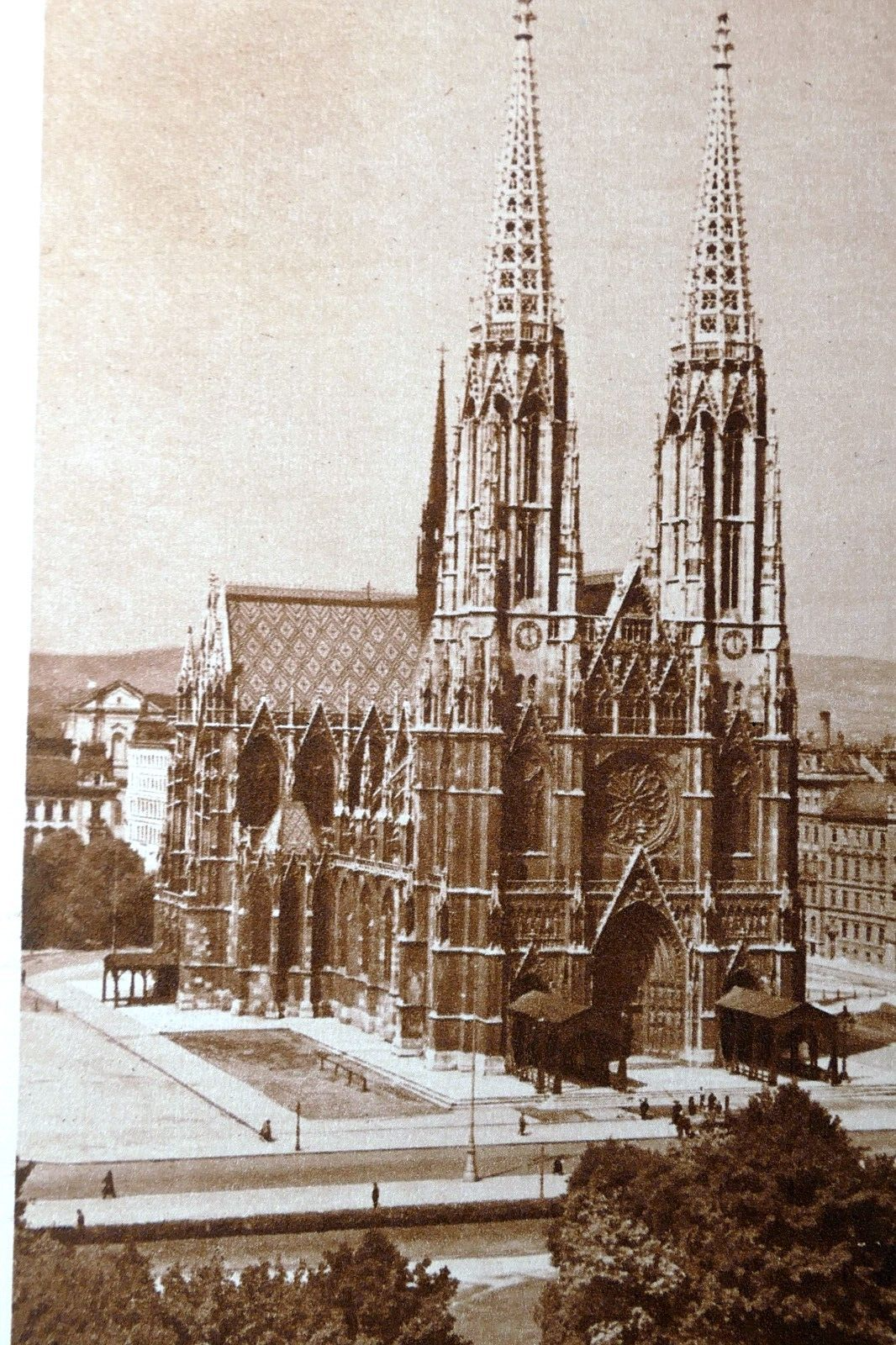 Vienna wien votivkirche postcard austria 1928   unposted