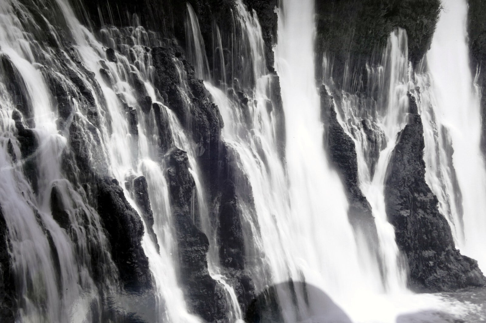 Mt. Shasta California 11X14" Black & white Picture Photo Burney Falls USA