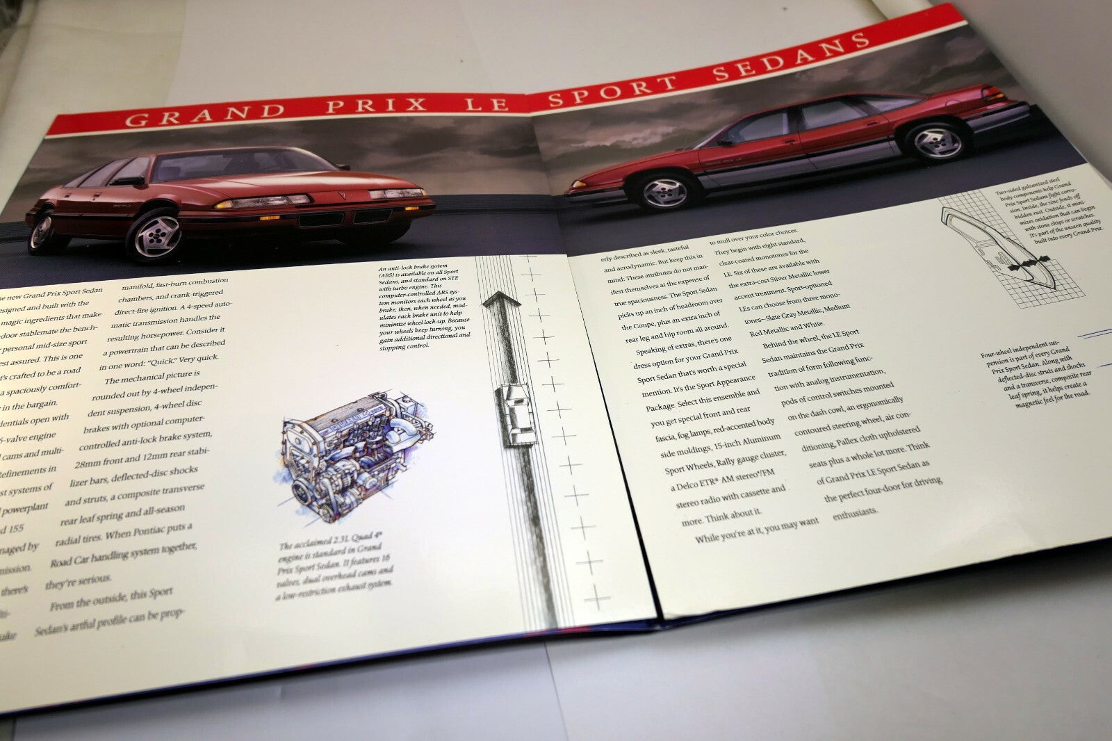 Pontiac 1990 Dealership Grand Prix Sports Sedans Sales Brochure Car