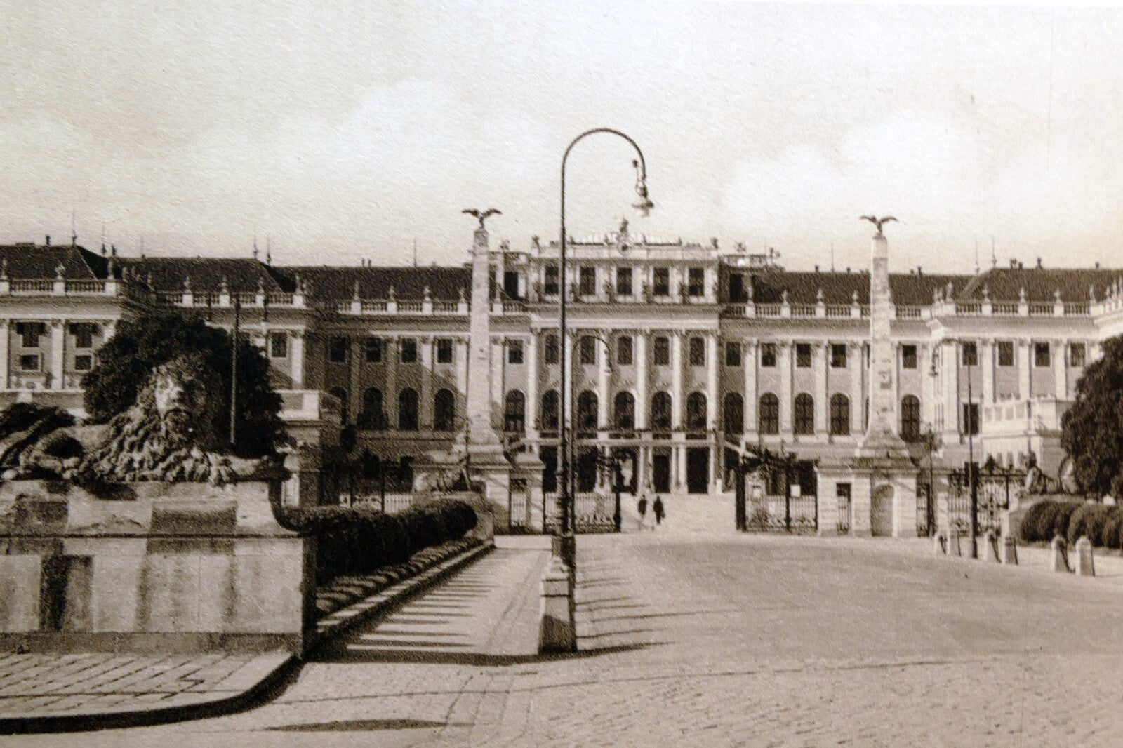 Vienna schonbrunn palace 1930's postcard austria   unposted