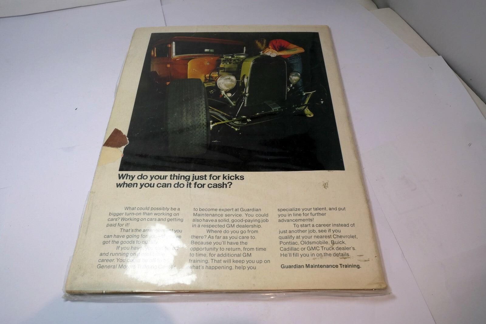 Rod & Custom Magazine February 1970  " Building Ford Flathead for the Street"