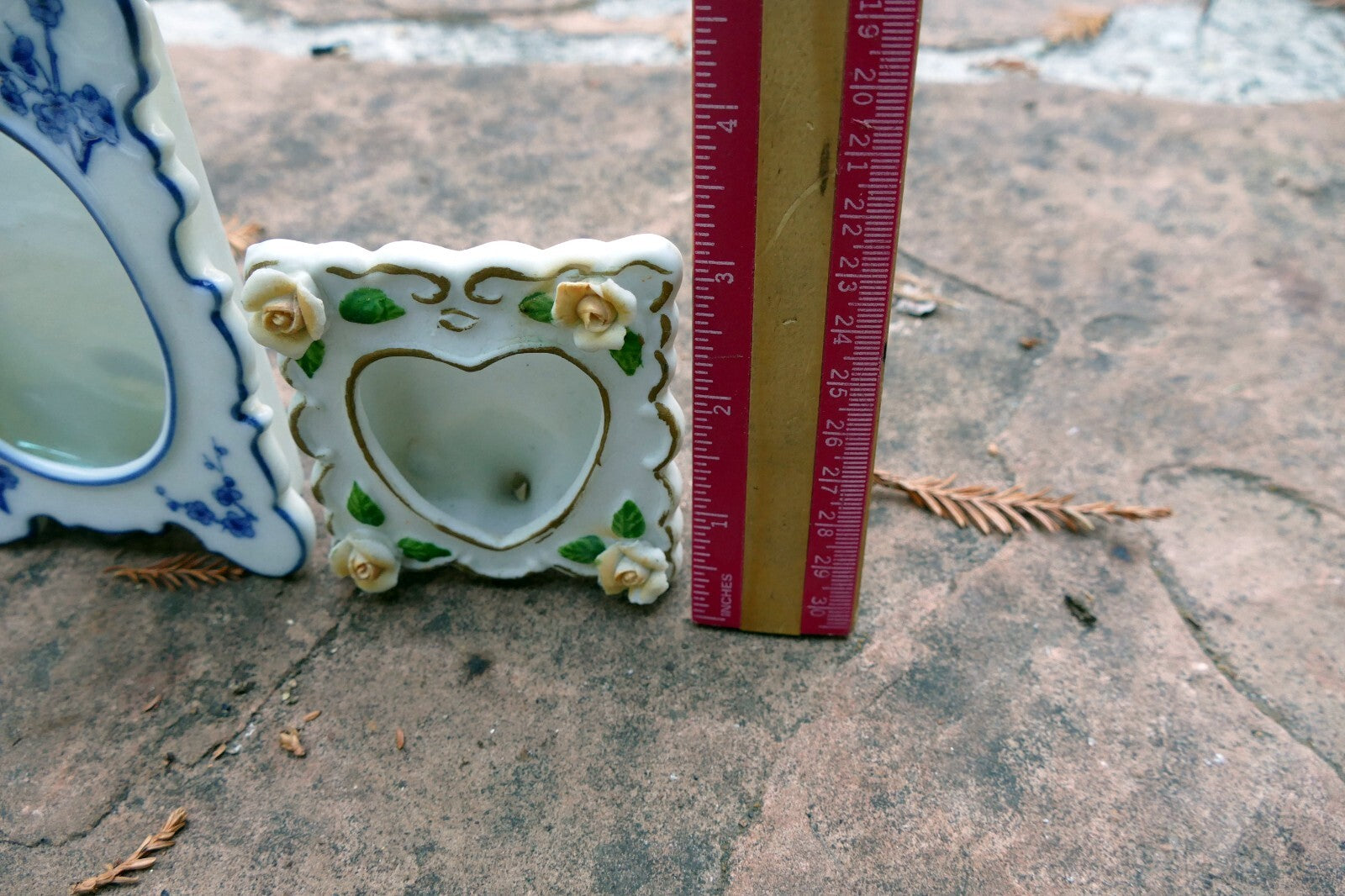 3X4" ANDREA BY SADEK PORCELAIN PHOTO FRAME w/ flowers Floral design blue vintage