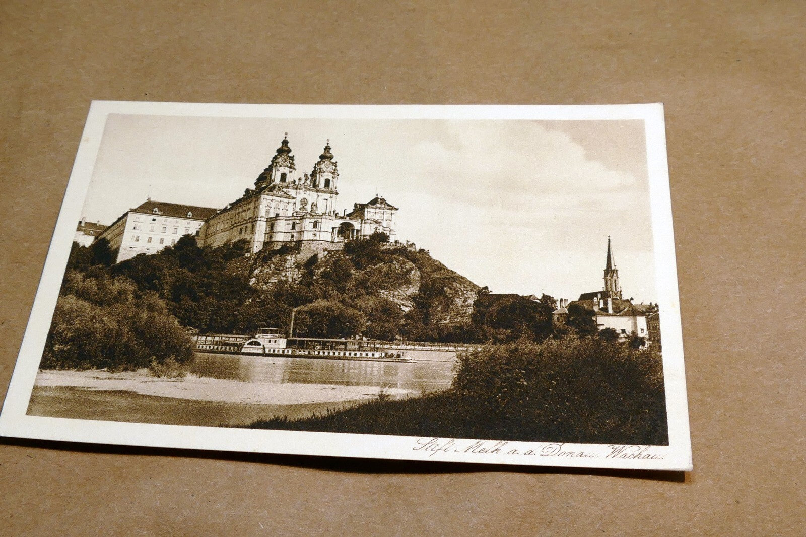 Vienna DONAU WACHAU  1930's postcard Austria - unposted