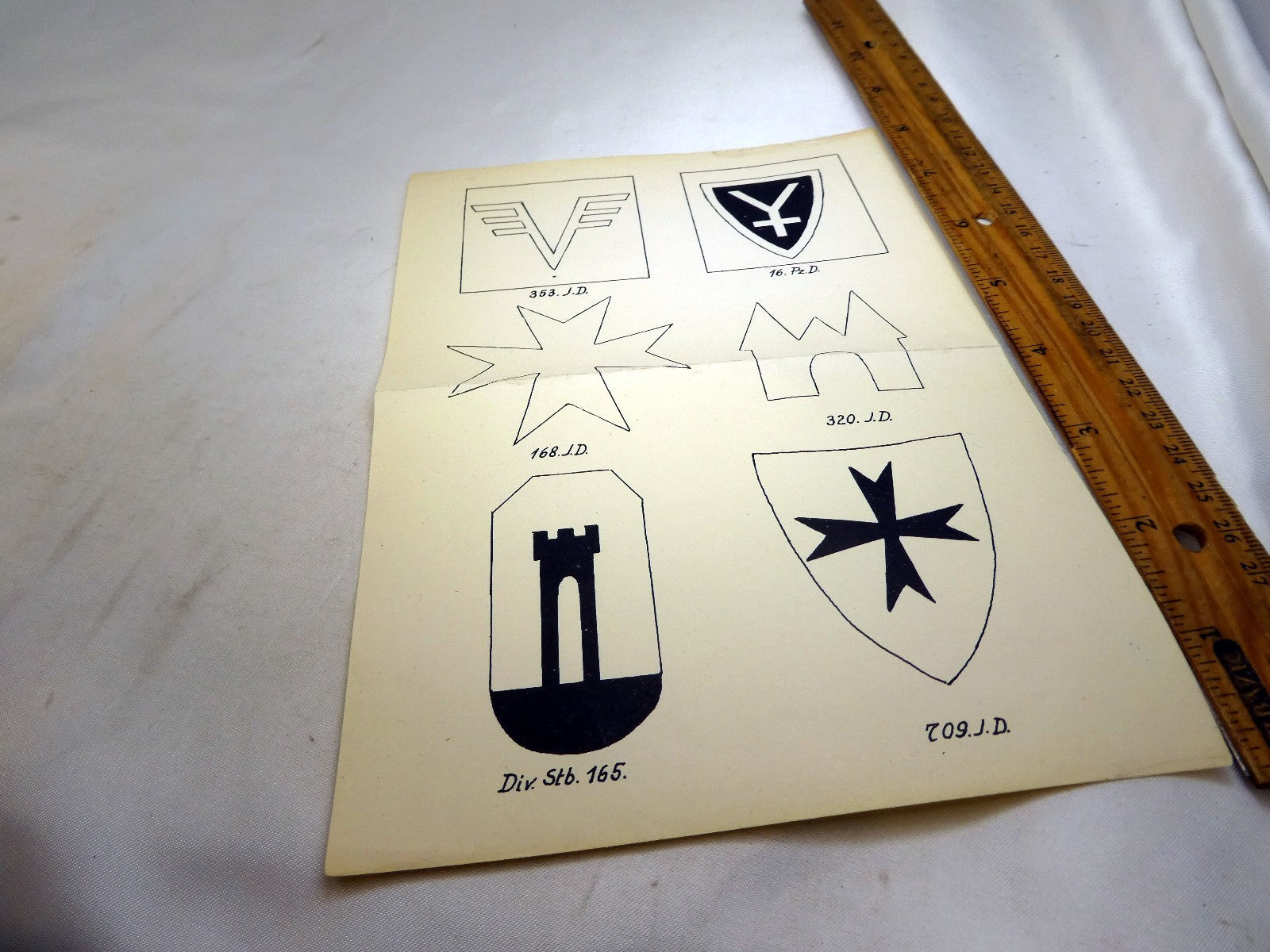 Flag vintage military war insignia 1700-1800  emblems antique
