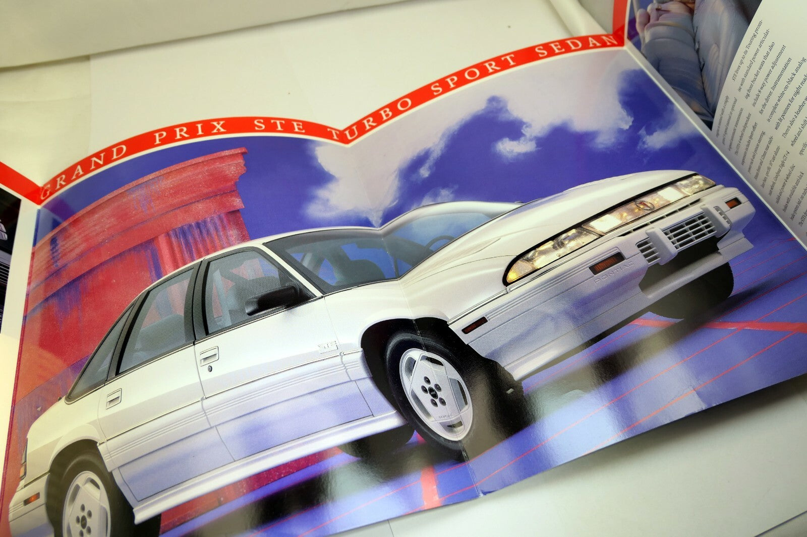Pontiac 1990 Dealership Grand Prix Sports Sedans Sales Brochure Car