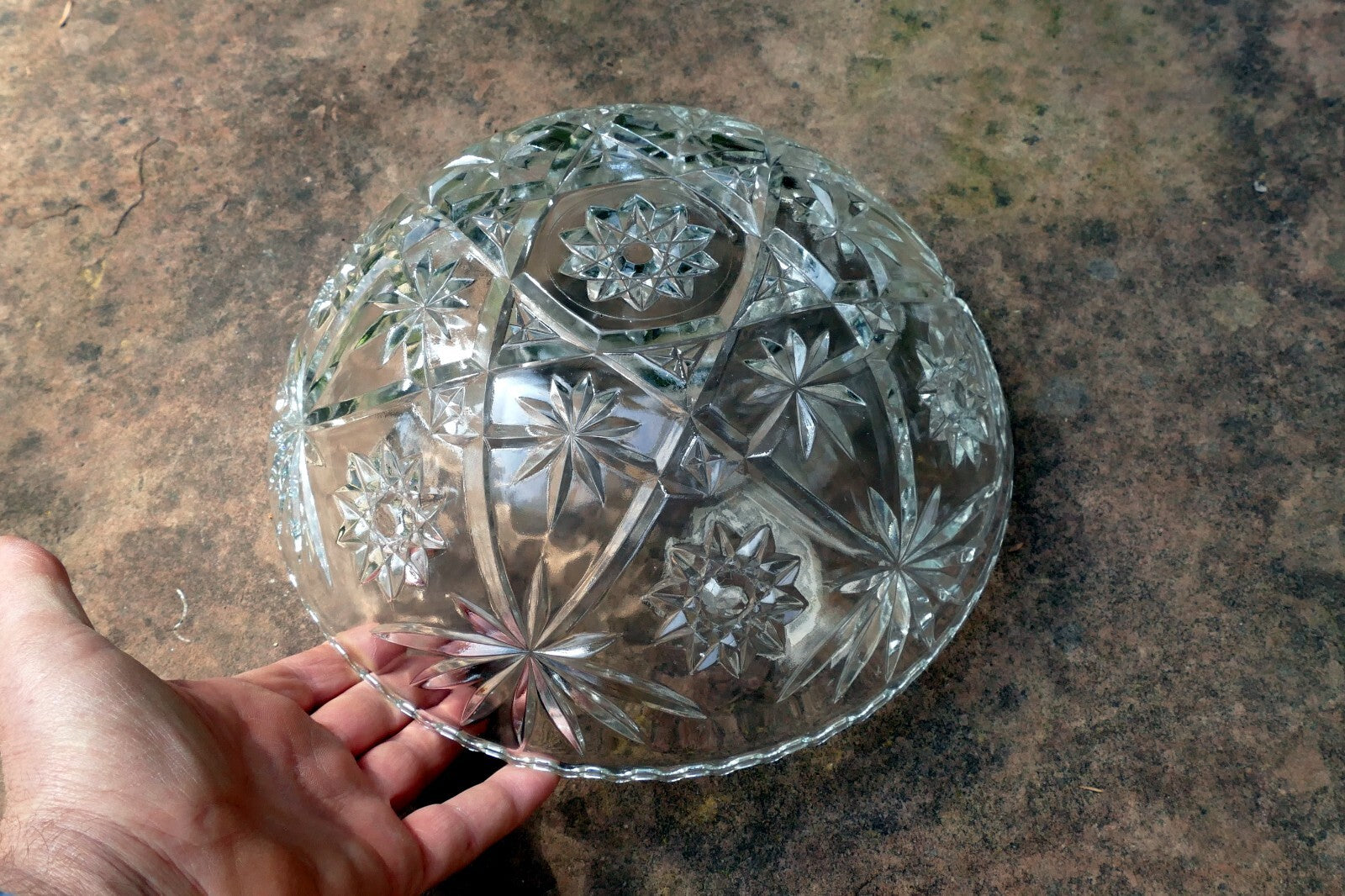 Anchor Hocking Star Of David Early American Prescut Serving/Salad Bowl 10.75"