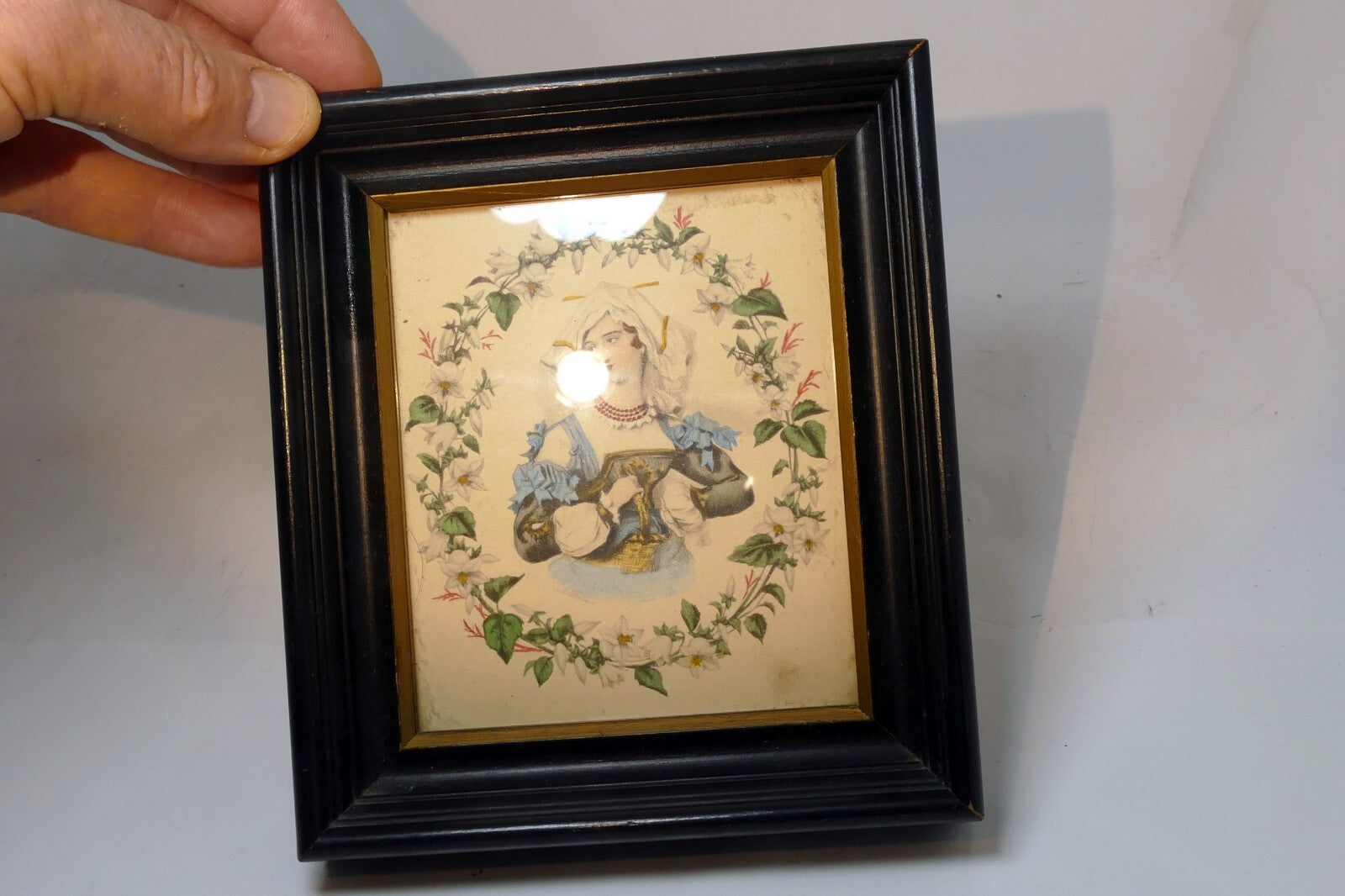 FRENCH MAIDEN WALL DECOR VICTORIAN LADY DESIGN floral Lemercier print 4X5"