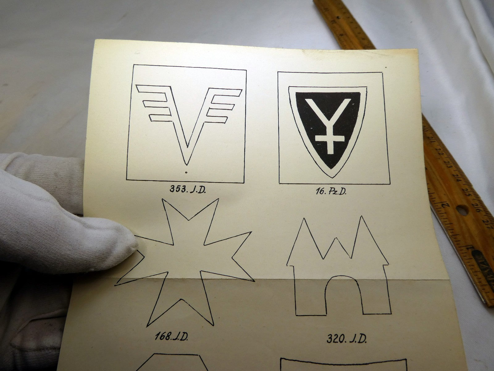 Flag vintage military war insignia 1700-1800  emblems antique