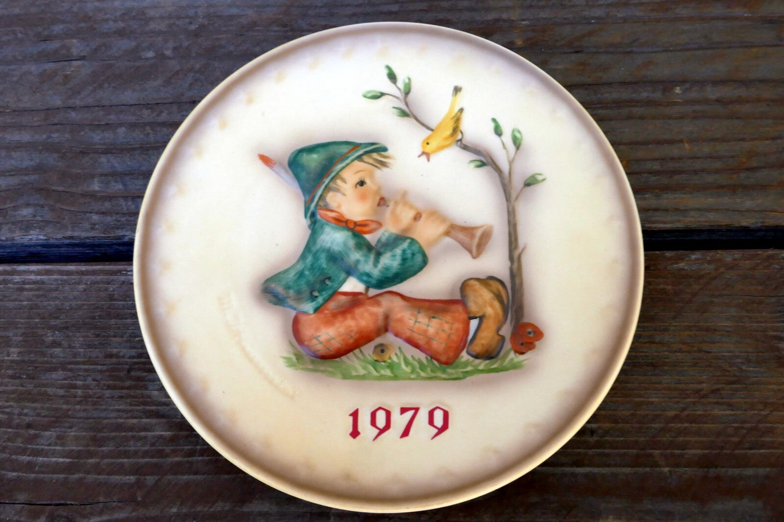 1979 M. J. Hummel Annual Christmas Plate  9th annual plate