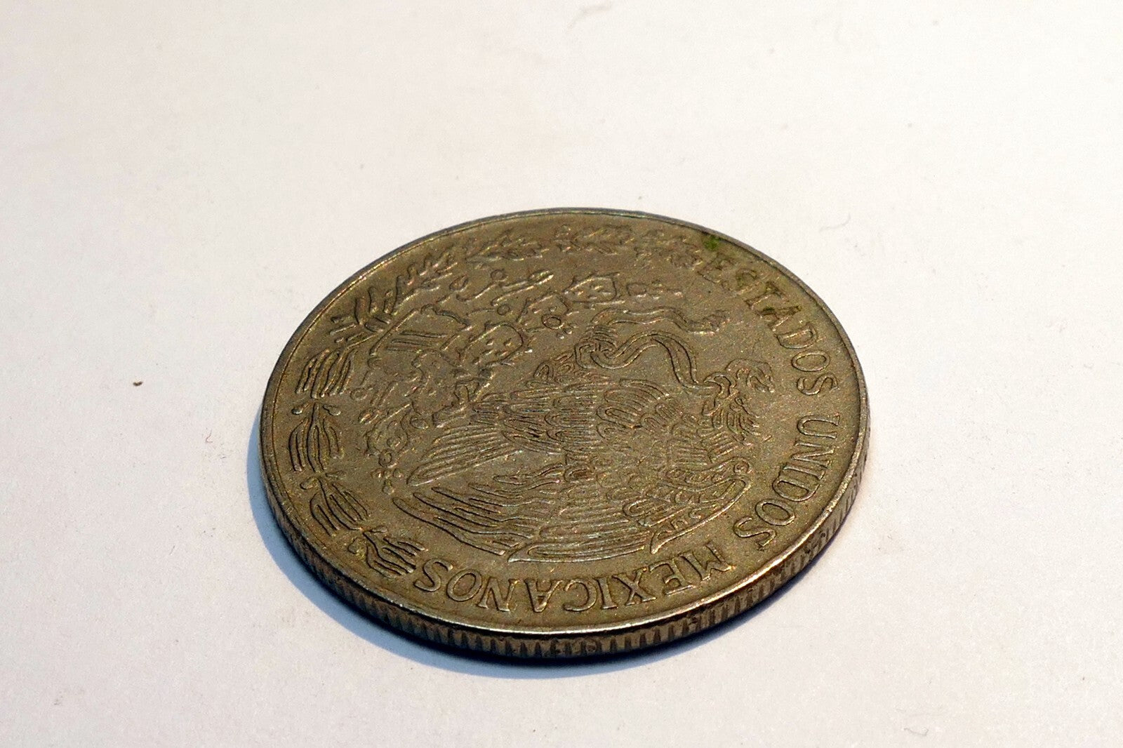 MEXICO 1975 UN PESO coin