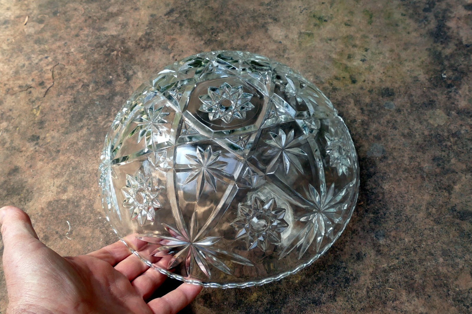 Anchor Hocking Star Of David Early American Prescut Serving/Salad Bowl 10.75"