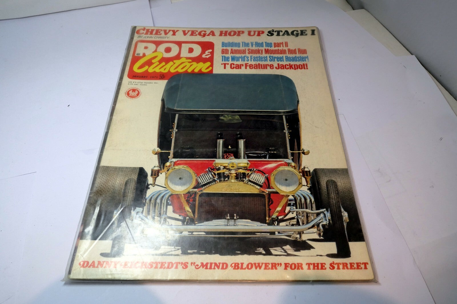 Rod & Custom Magazine January 1971 Chevy Vega Hop Up Stage I