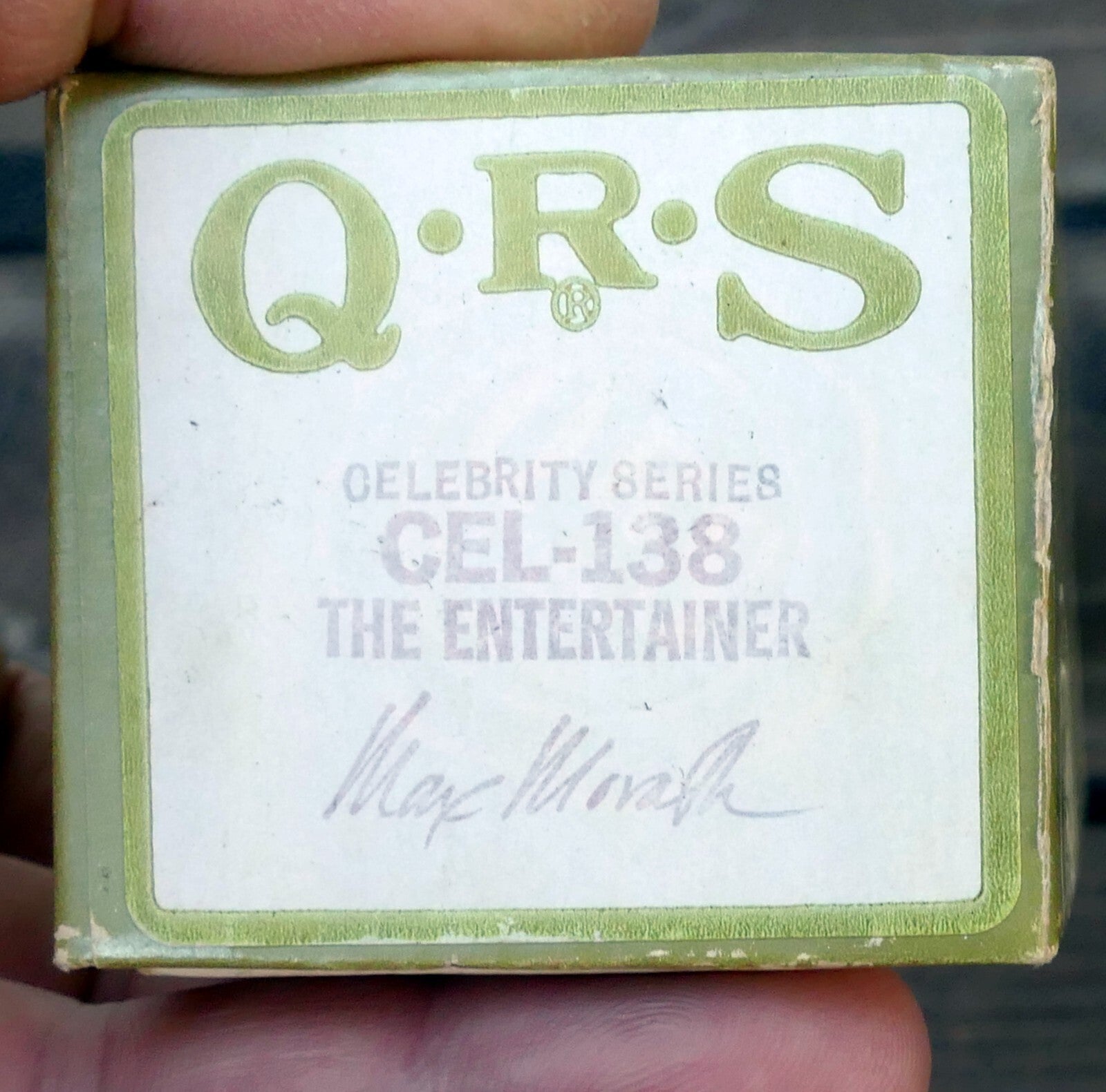 Qrs celebrity series cel 138 the entertainer the sting