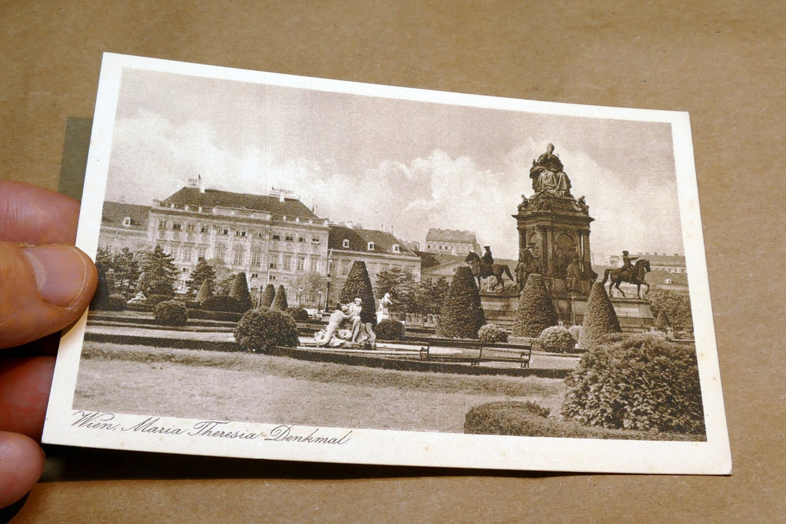 Vienna  Maria-Theresia-Denkmal Wien  1930's postcard Austria - unposted