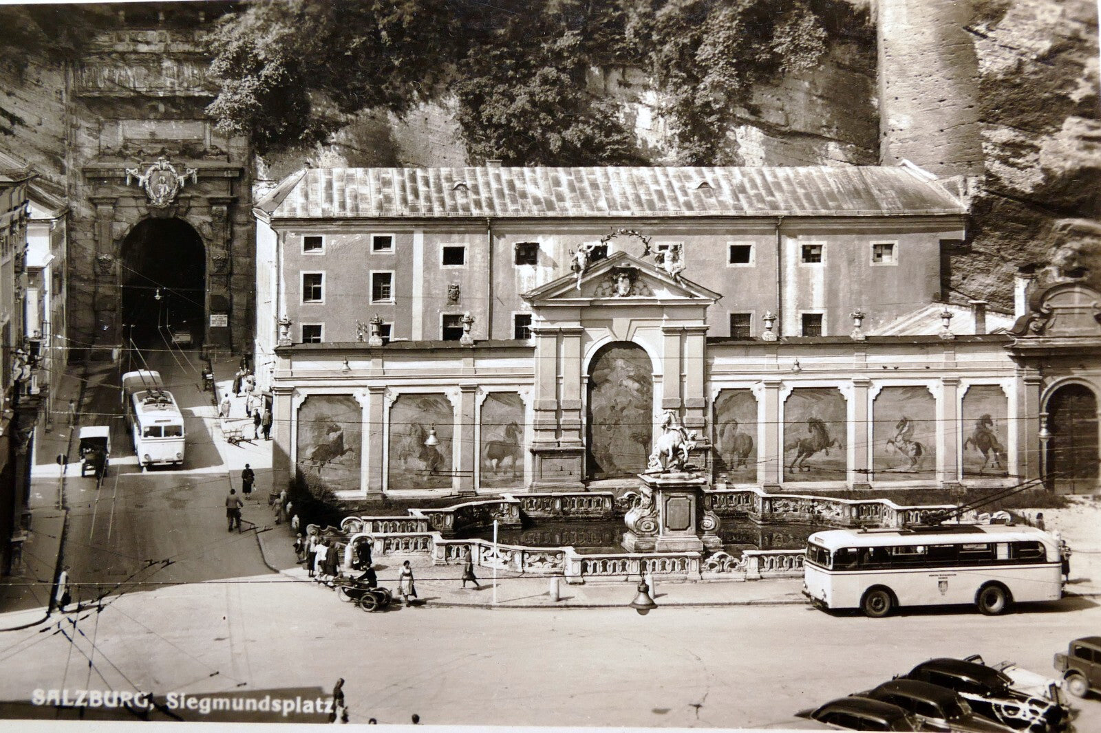 Siegmundsplatz salzburg alps austria postcard 1940's   unposted