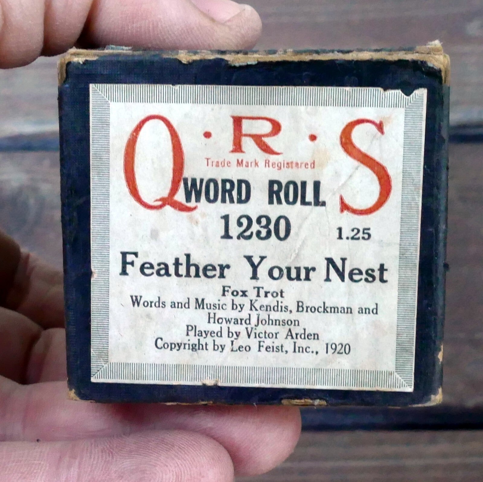 Qrs word roll 1230 feather your nest by kendis brockman and h. johnson