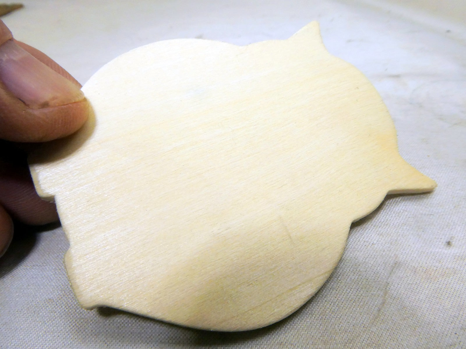 3" Vintage Art Minds wooden owl shape unfinished Crafts