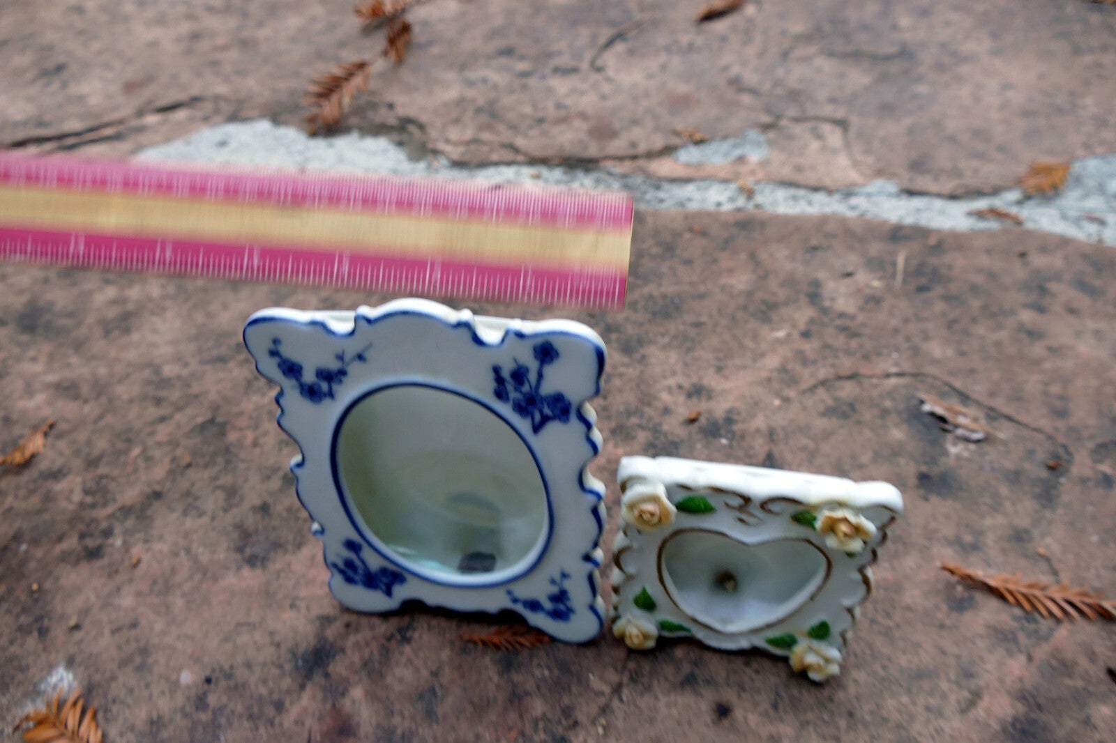 3X4" ANDREA BY SADEK PORCELAIN PHOTO FRAME w/ flowers Floral design blue vintage