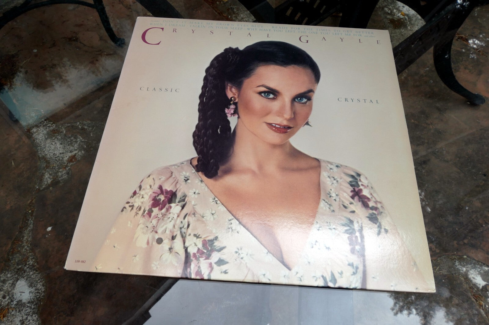 CRYSTAL GAYLE CLASSICS LOO-982 LP VINYL RECORD United Artists
