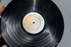 SONGBIRD NU9730 LP Vinyl McLean Sayer Abba James Taylor 1981