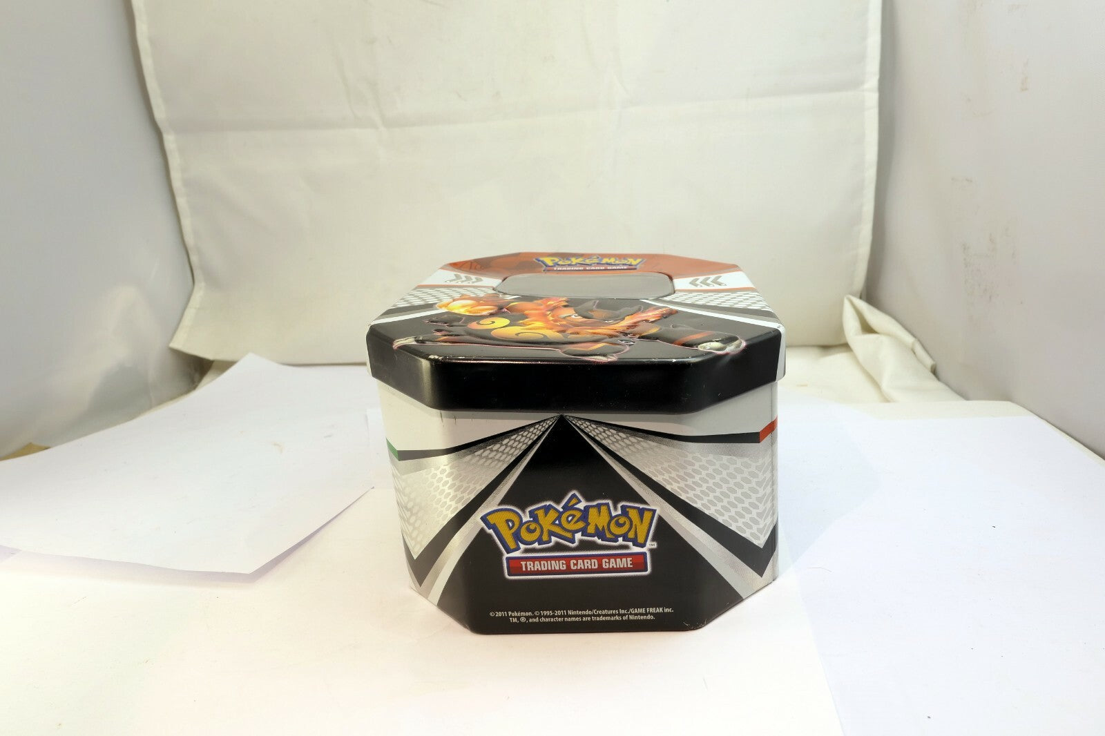 POKEMON TIN CASE BOX TCG metal  evolve battle action