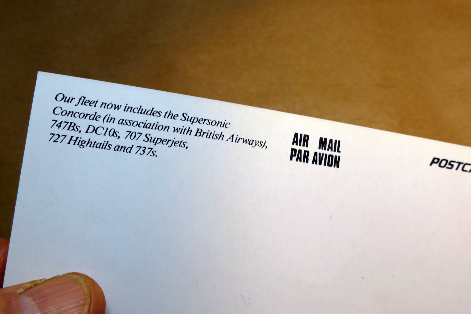 747 B Boeing Singapore Airlines Airplane Blue Sky Postcard Unposted