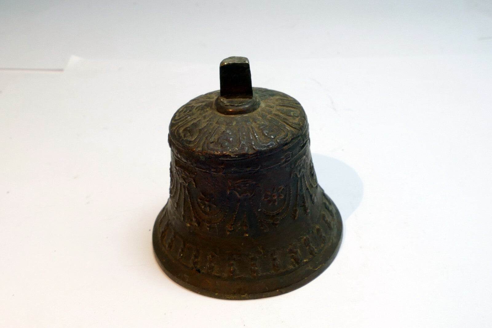 2" Solid Brass Doorbell Hanging Entry  made in China vintage ornate dynasty bell