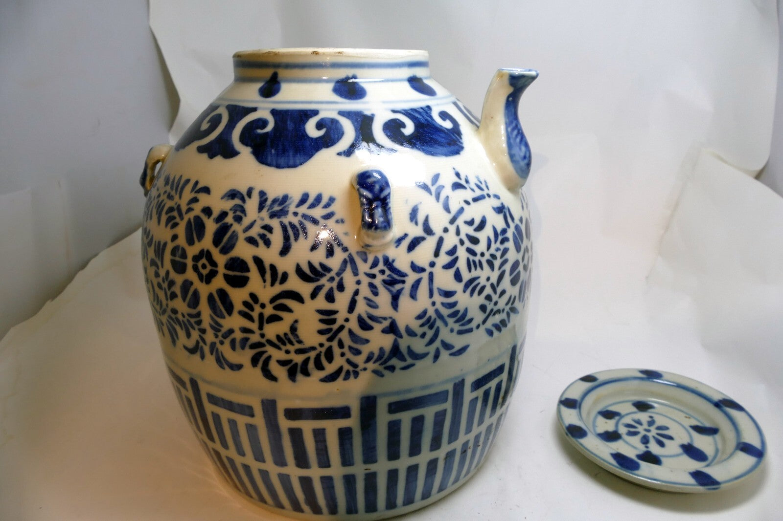 Chinese Qianlong Nian Zhi Blue & White Porcelain Large Wedding Teapot