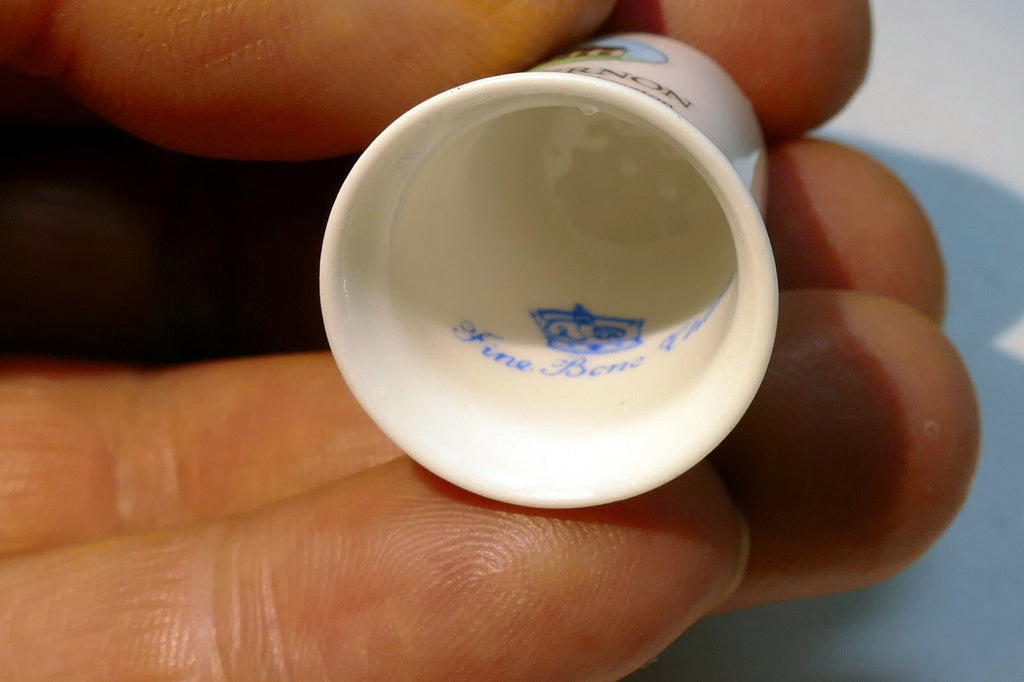 Porcelain Thimble Souvenir Mount Vernon George Washington Home US