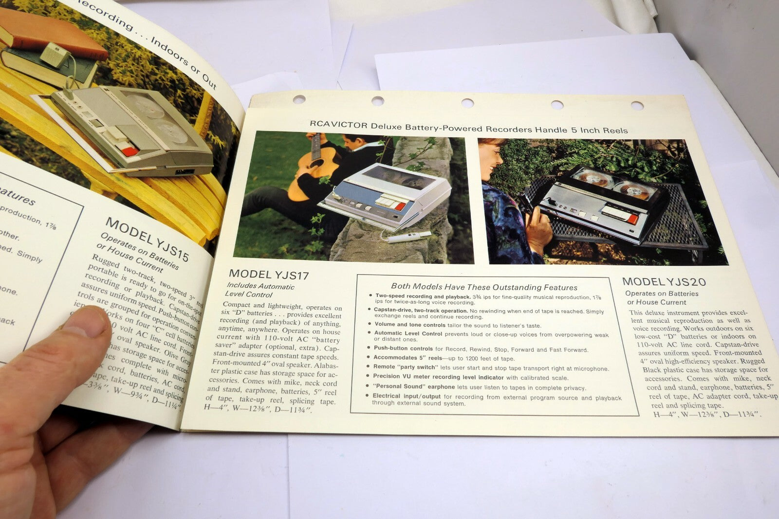 RCA CATALOG Brochure Ad YJG52 Solid State tape Recorders Players