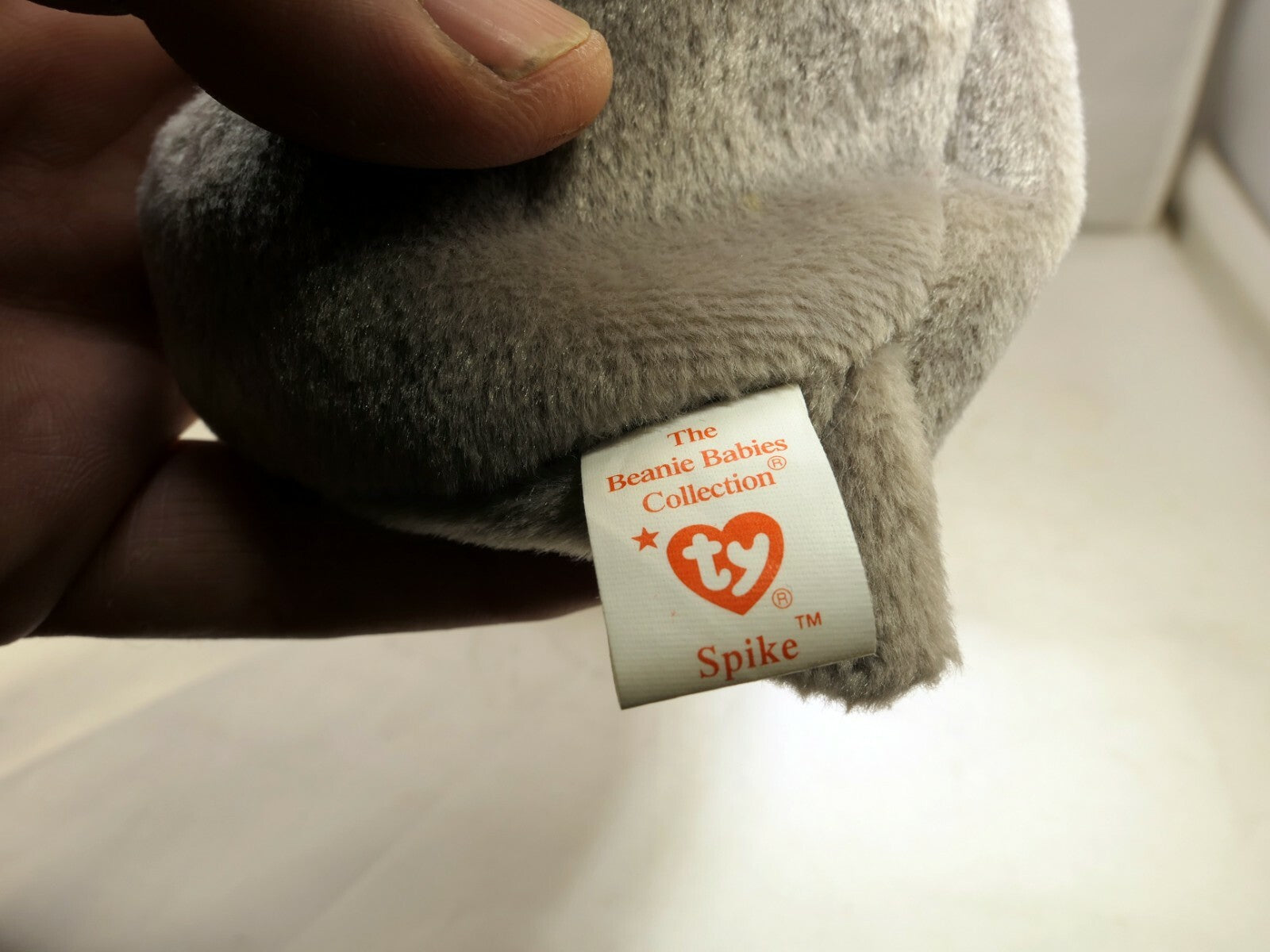 TY Beanie Baby Spike Gray Rhino Rare/Retired 1996 plush toy collection