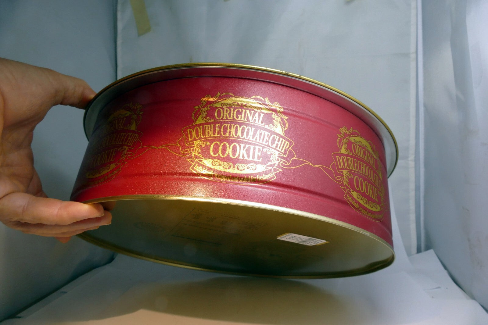 Double Chocolate Chip Cookie Christmas Eve Tin Large 12X12" Round  Wreath Bow
