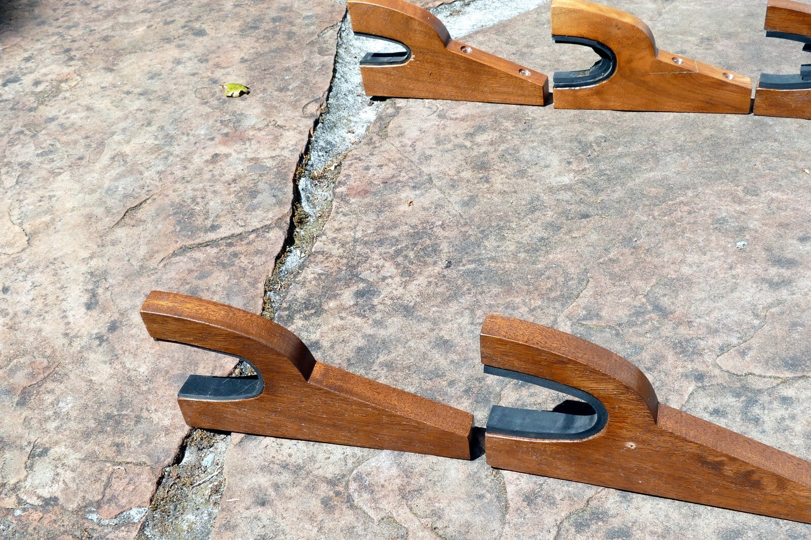 4 Rifle Gun Rack Wall Mount Wooden Shotgun Holder Gun Display Hanger Hand made