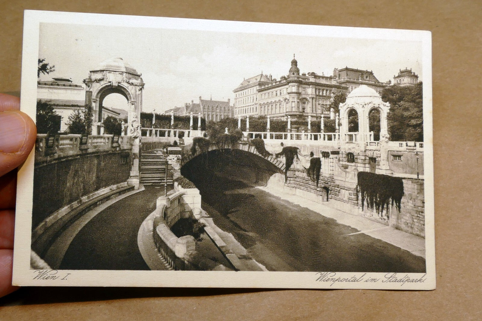 Vienna Wienportal im Stadtpark Cathedral postcard Austria 1928  - unposted