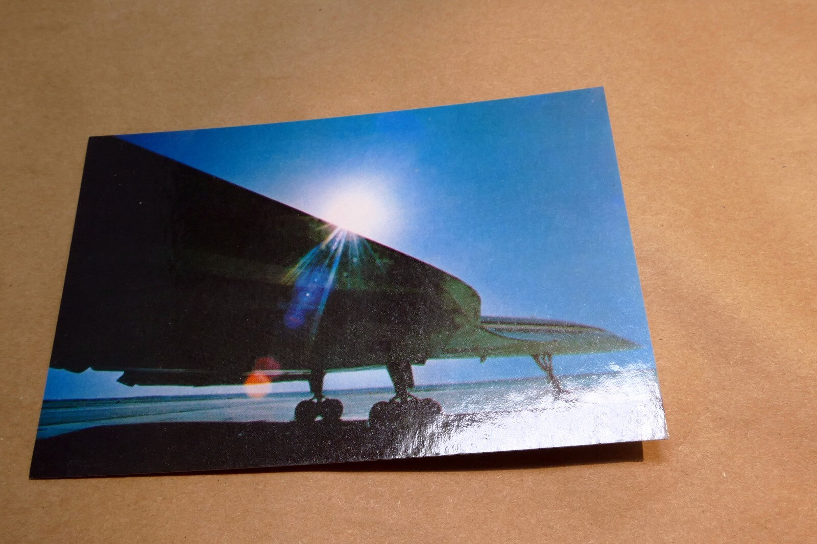 747 B Boeing Singapore Airlines Airplane Blue Sky Postcard Unposted
