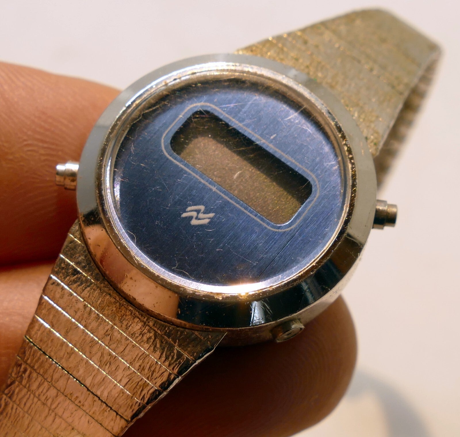 National semiconductor ladies watch working