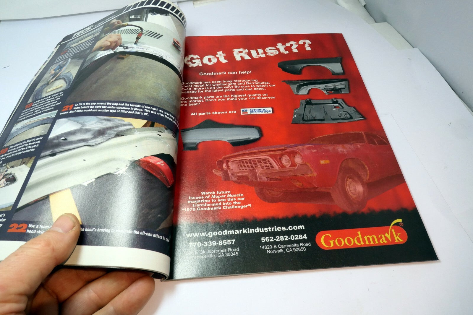 MOPAR Muscle Magazine October 2007 True Street Challenge '69 Big-Block Dart