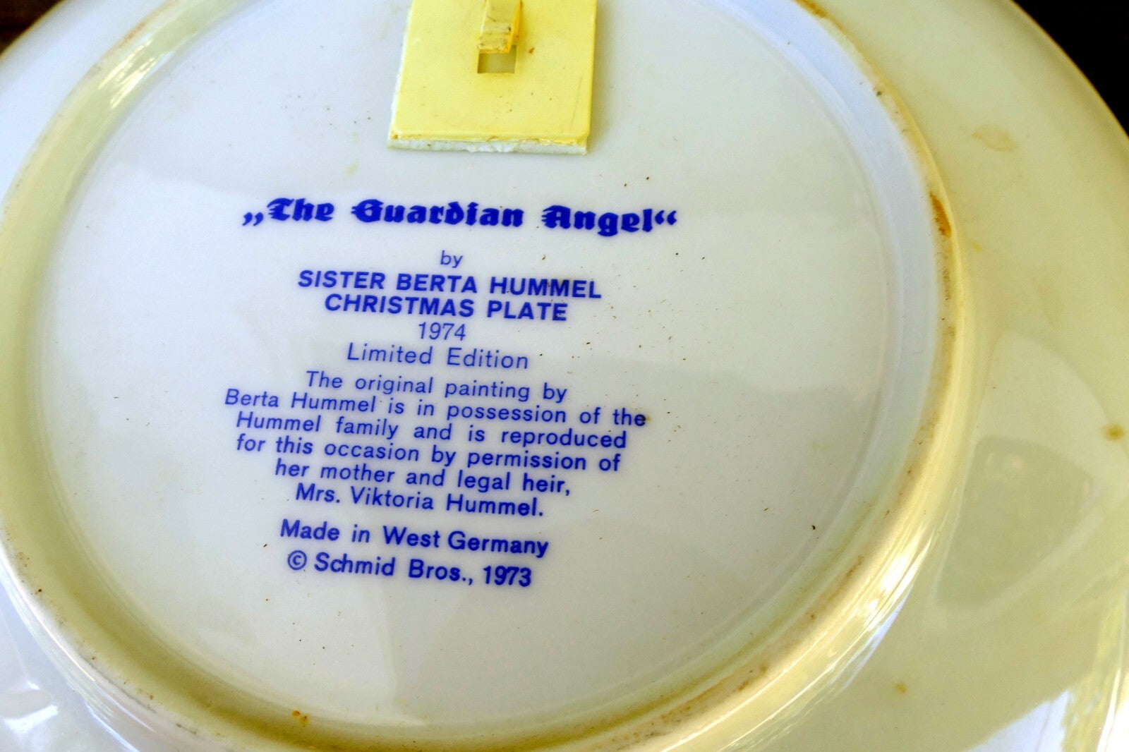 Sister Berta Hummel The Guardian Angel Plate 1974 Christmas