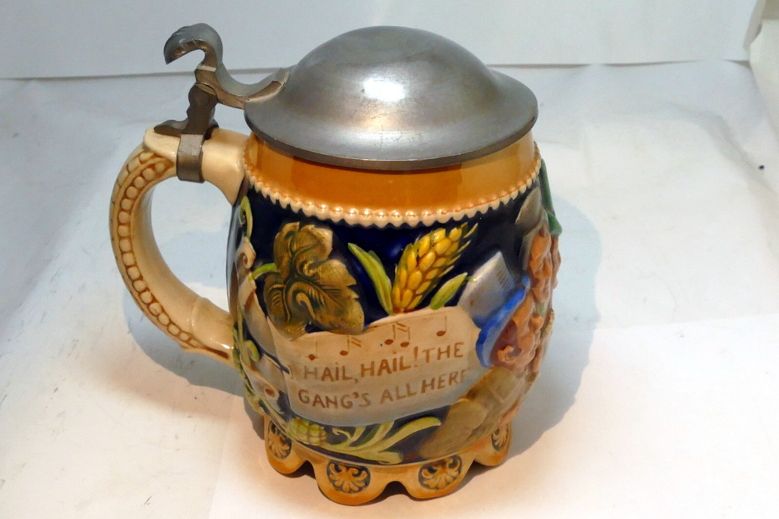 Gerz German Musical Beer Stein Mug w/ Music box 4X6" "THE GANG'S ALL HERE"