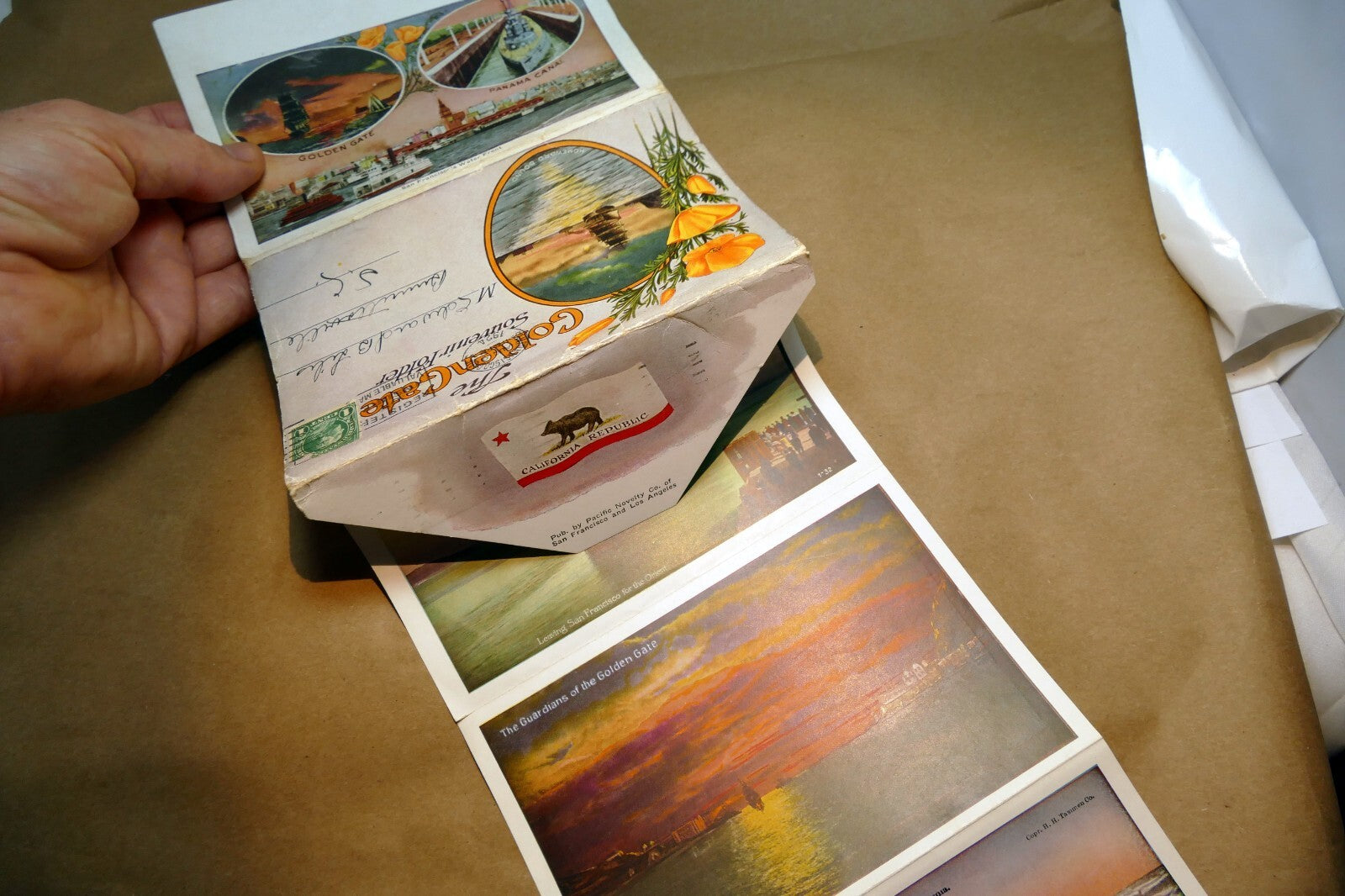 1924 SAN FRANCISCO GOLDEN GATE souvenir POSTCARD color book