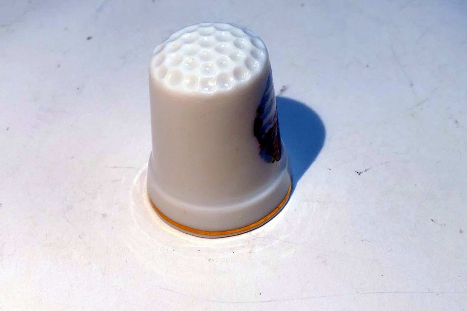 Porcelain Thimble Souvenir Reutter Porzellah Germany Loreley river mountain