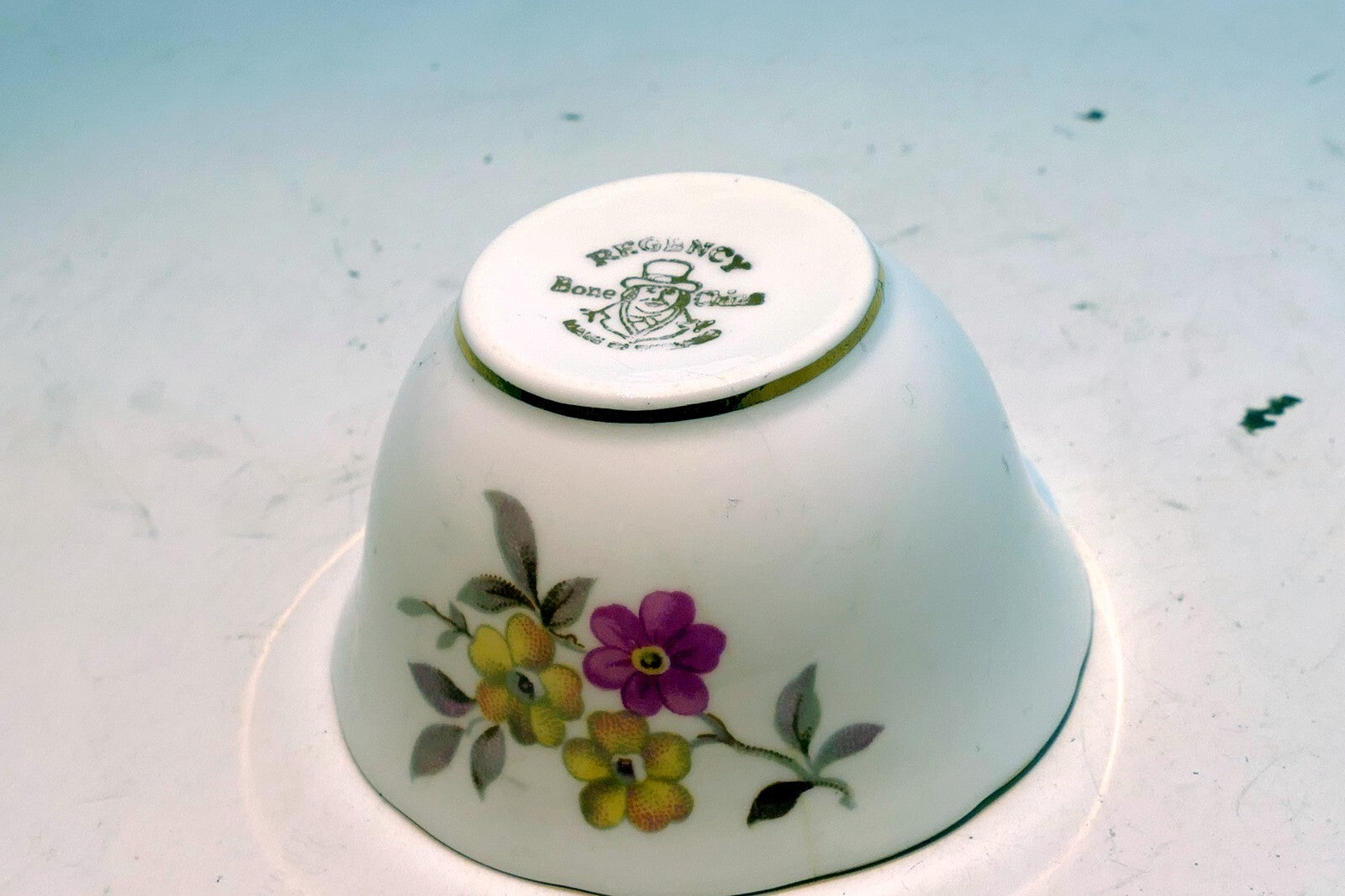 REGENCY ENGLISH BONE CHINA SUGAR BOWL Yellow and Pink