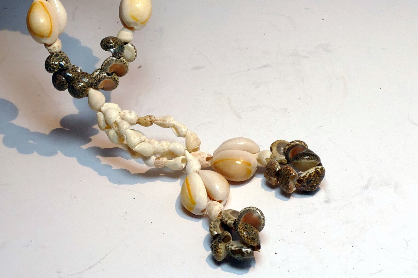 Cowrie Shell 15" Necklace Lei Jewelry Boho Surfer yellow-gray glossy Philippines