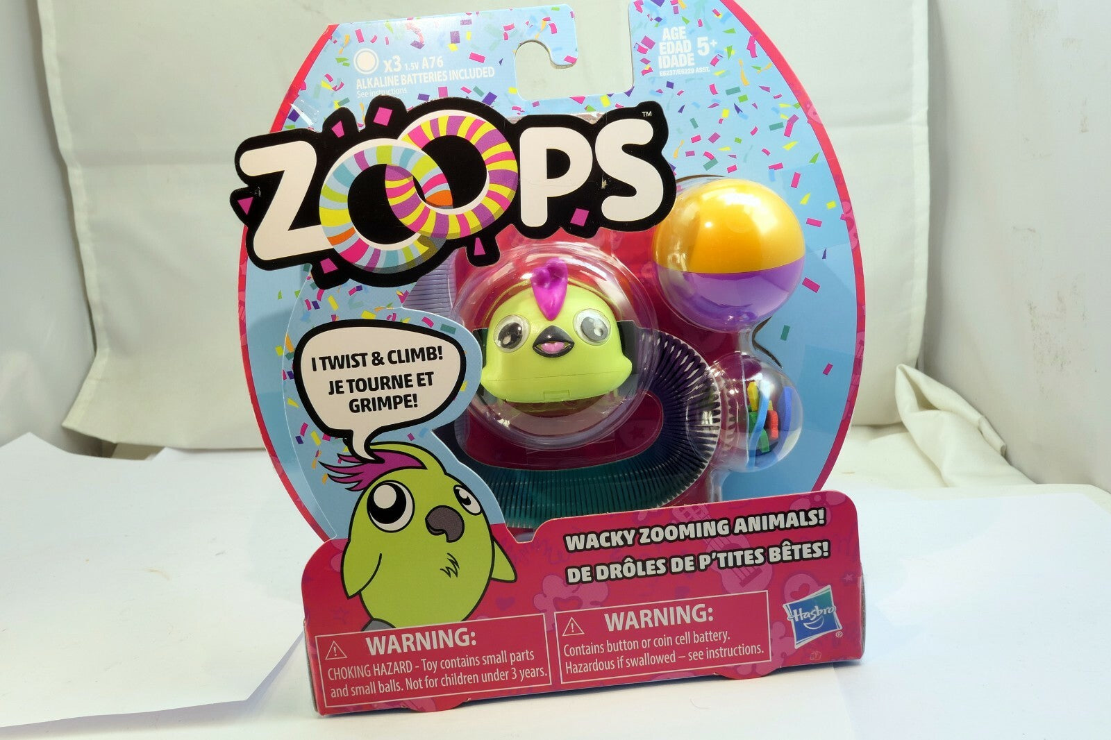 ZOOPS Hasbro Twisting Climbing Wacky Zooming Animals NEW chiken