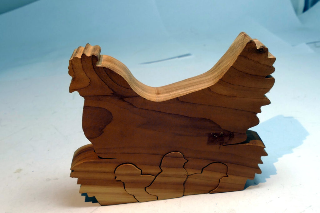 AROMATIC RED CEDAR 6X3X0.5" Wood carved Chicken Chicks moth repellant storage