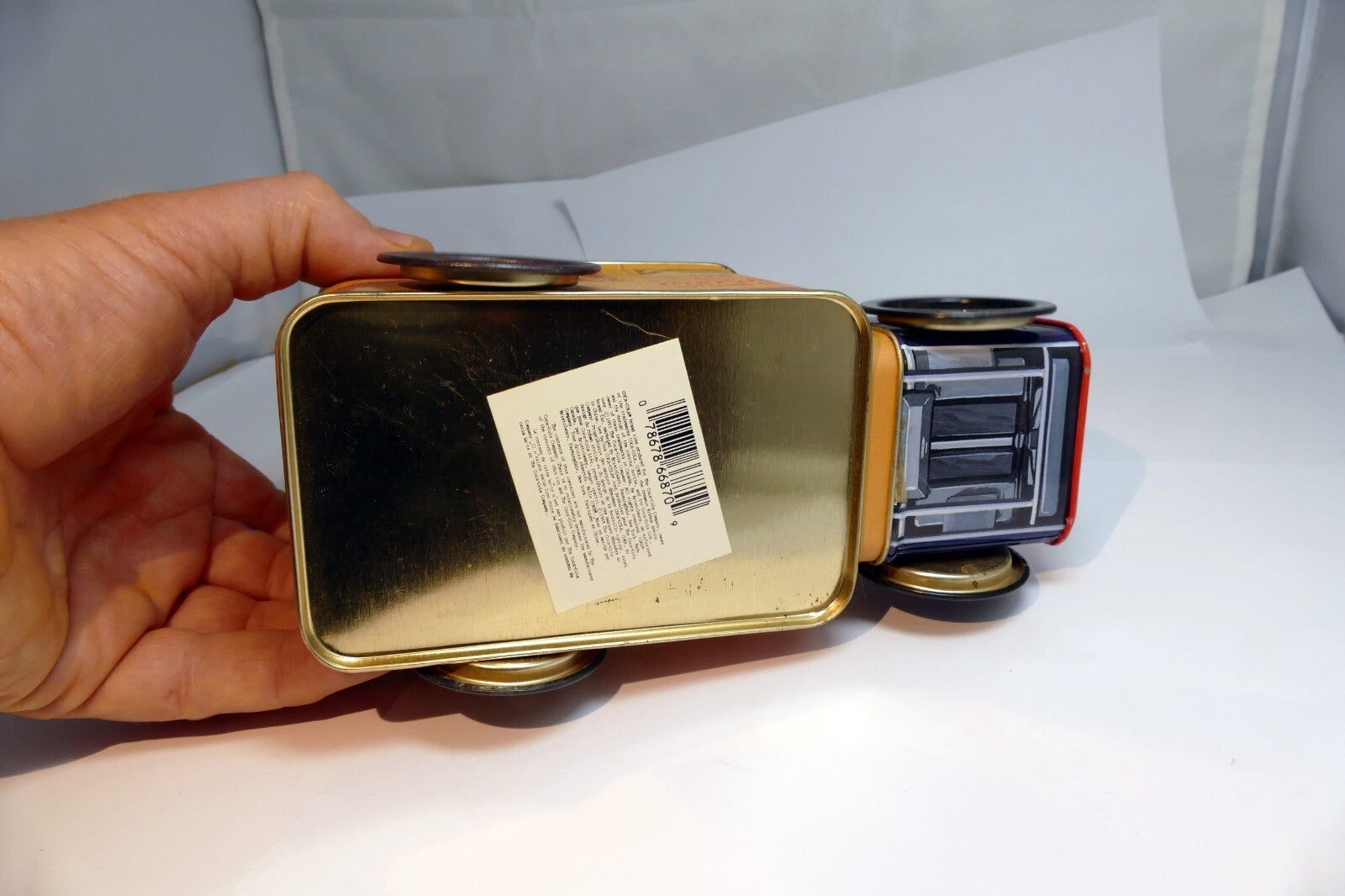 Coca-Cola Bottling Company Vintage Delivery Truck Tin container with wheels lid